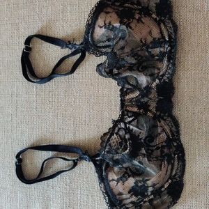 Victoria's Secret 34C Demi Unlined Push Up Without Padding